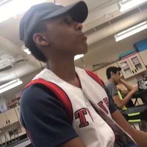 Meet your Posher, Alex